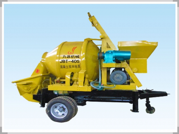 混凝土攪拌拖泵多少錢(qián)？哪家好？